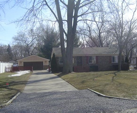 1st image of 15182 Harrison St