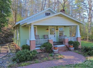185 Holliday Rd, Horse Shoe, NC 28742
