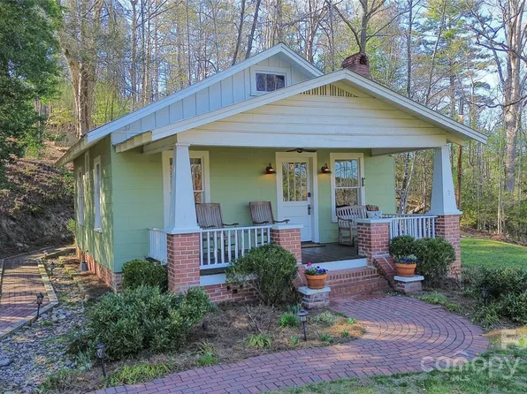 185 Holliday Rd, Horse Shoe, NC 28742