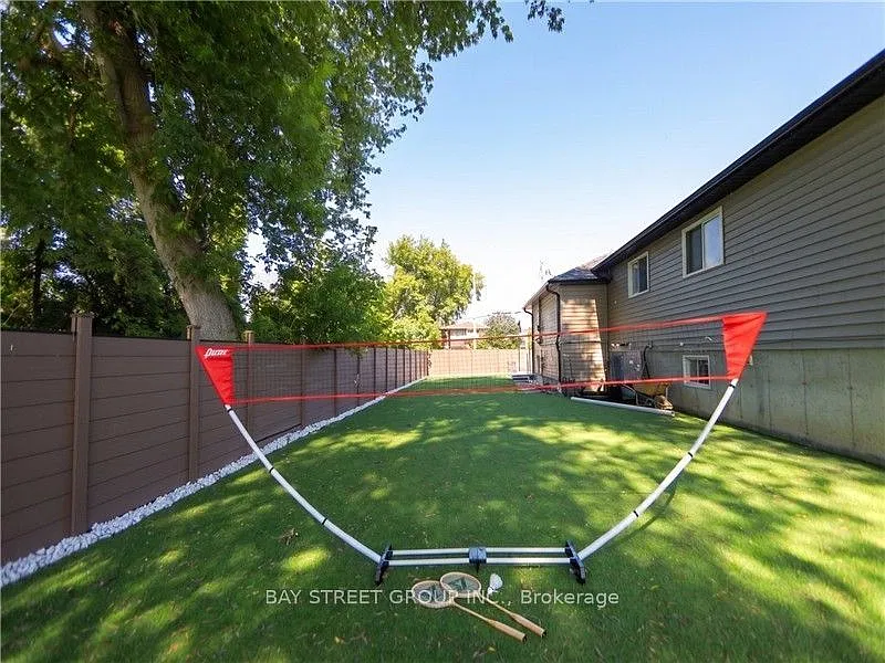 5 bed, $950 — Photo 4
