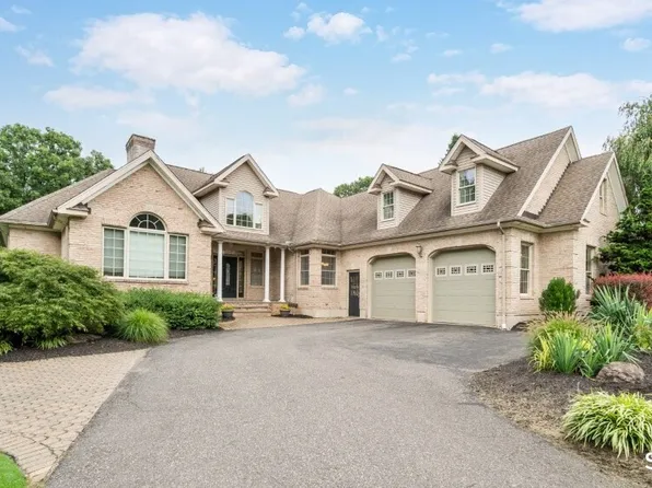 29 Arvida Road, Wolcott, CT 06716