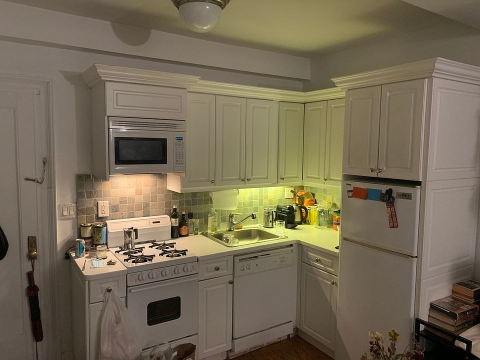1st image of 50 W 72nd St APT 306
