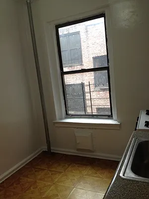 Rented by Abba Realty Associates INC | media 7