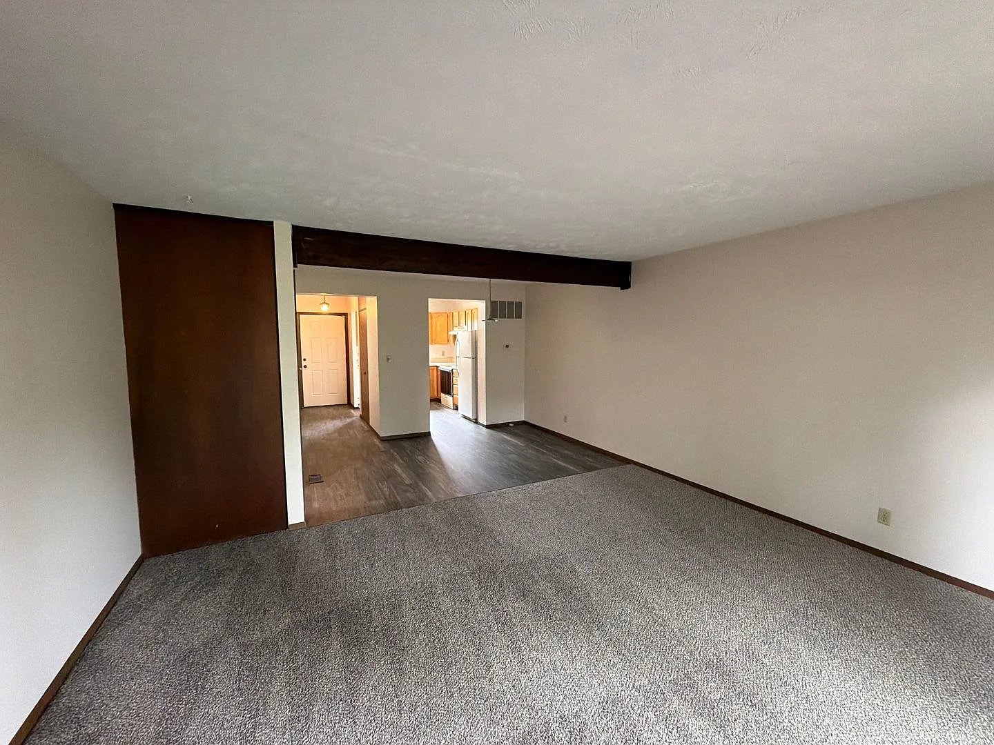 4620 Grassridge Rd-3bed/2bath — Photo 2
