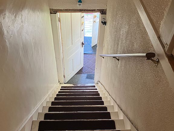 5th image of 113 Evart St #B