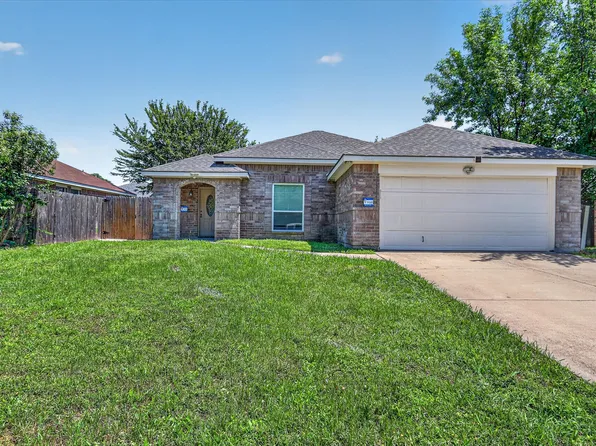 6021 Hartman Rd, Forest Hill, TX 76119