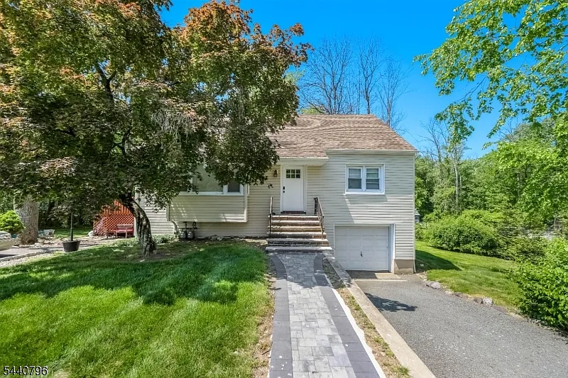 6 Waughaw Rd