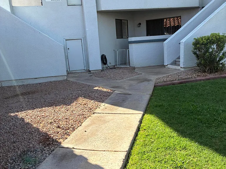 1800 W Elliot Rd #134 — Photo 1