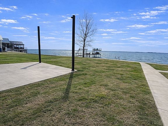 2nd image of 6454 Peninsula Rd