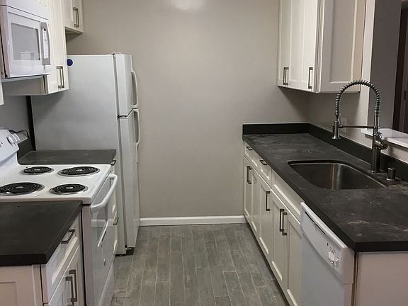 5th image of 396 Bellevue Ave APT 309