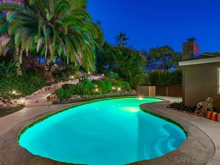 4945 Tierra Baja Way — Photo 32