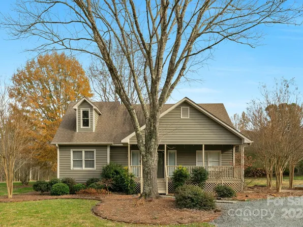 3603 Twelve Mile Creek Rd, Matthews, NC 28104