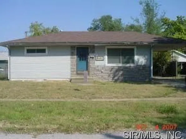 11 School St, Cahokia, IL 62206