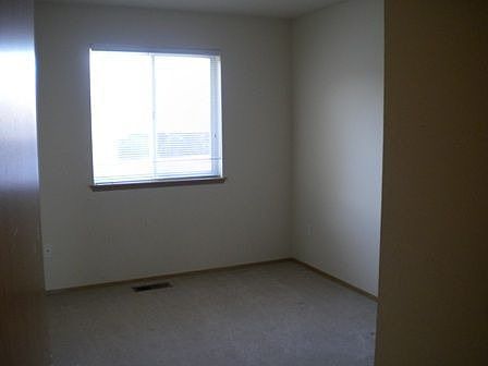 5th image of 220 Antles St APT 110