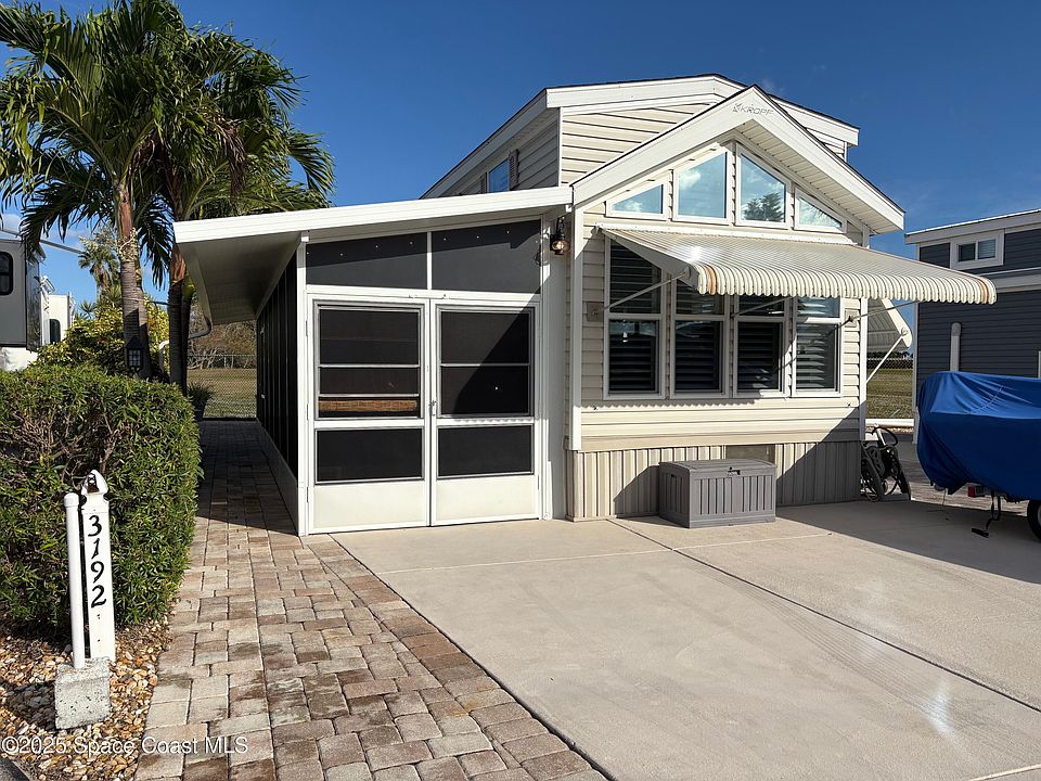 1st image of 3192 Dockside Ln #30