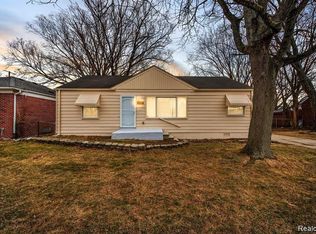 22142 David Ave, Eastpointe, MI 48021