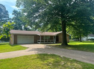 1803 S Mount Olive St, Siloam Springs, AR 72761