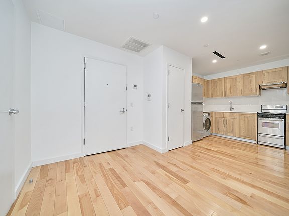 5th image of 63 W 104th St #102A