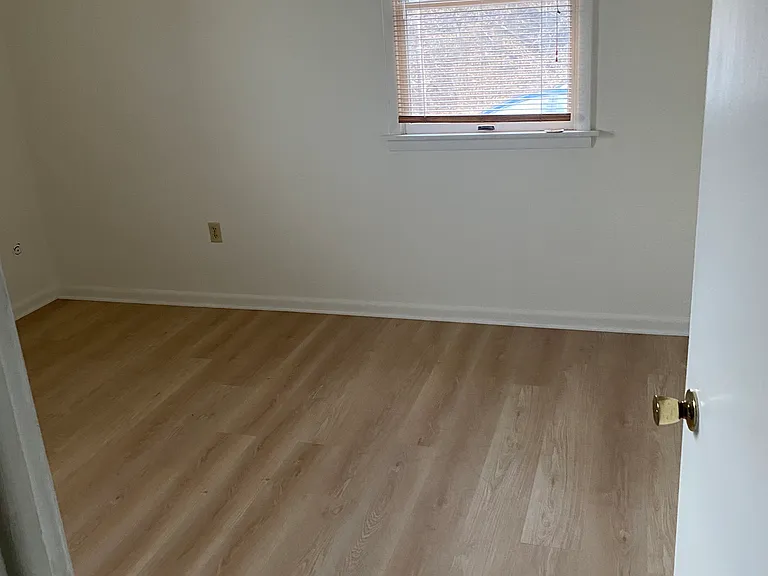 447 N Gates Ave #1 — Photo 3