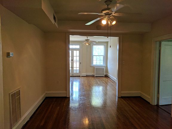4th image of 3012 Monument Ave APT 5