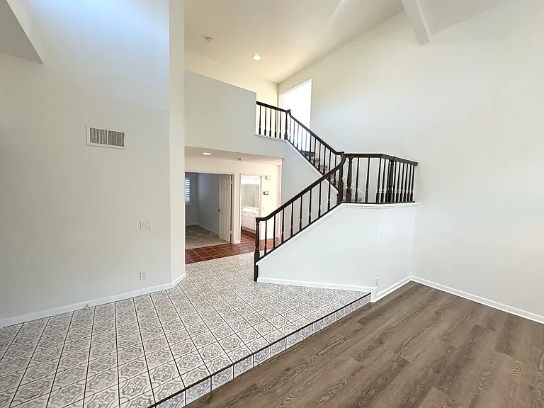 2471 Via Pacifica — Photo 4