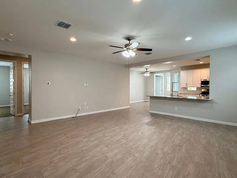 1614 W Corral Rd — Photo 11