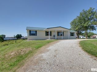 1366 Michelle Ct, Quincy, IL 62305