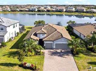 19771 Beechcrest Pl, Estero, FL 33928