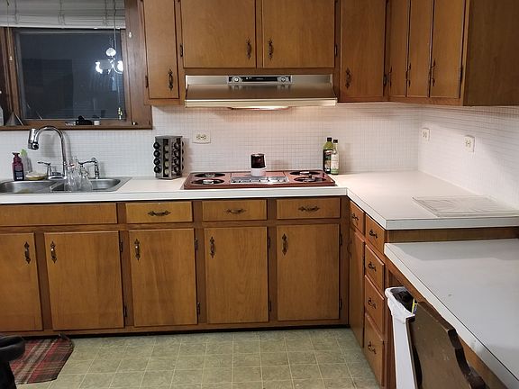 shelf and counter space