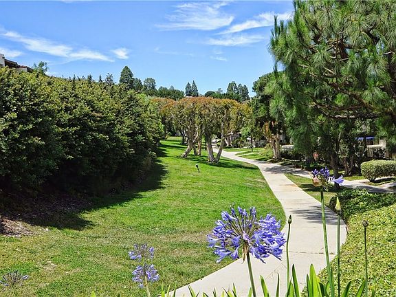2nd image of 53 Aspen Way