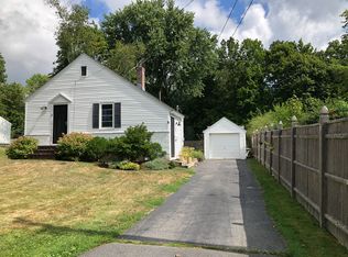 3 Staples St, Eliot, ME 03903