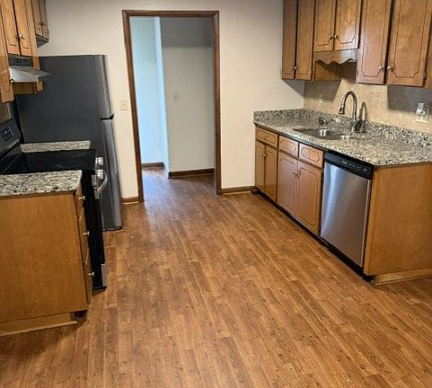 3rd image of 1003 Clearmont Dr