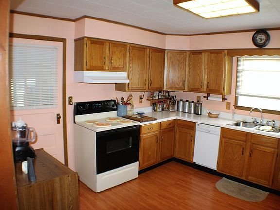 4th image of 1209 Sewell St