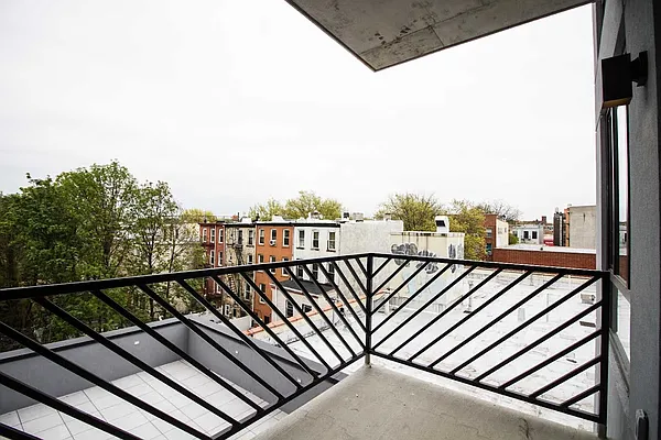 Rented by Reside New York | media 11