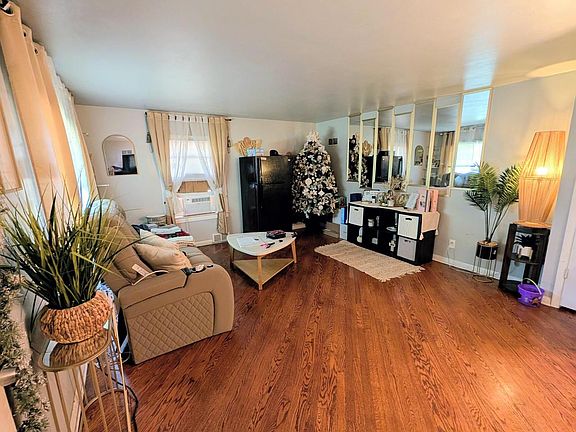 2nd image of 4888 N 22nd STREET