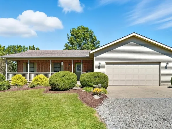 8784 Wilmington Rd, Oregonia, OH 45054