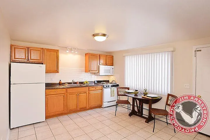 14 Sycamore St #11 — Photo 2