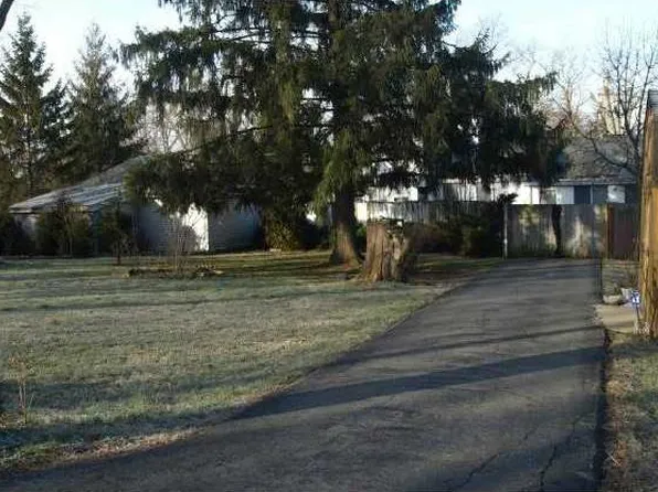 1455 Anna St, Fairborn, OH 45324
