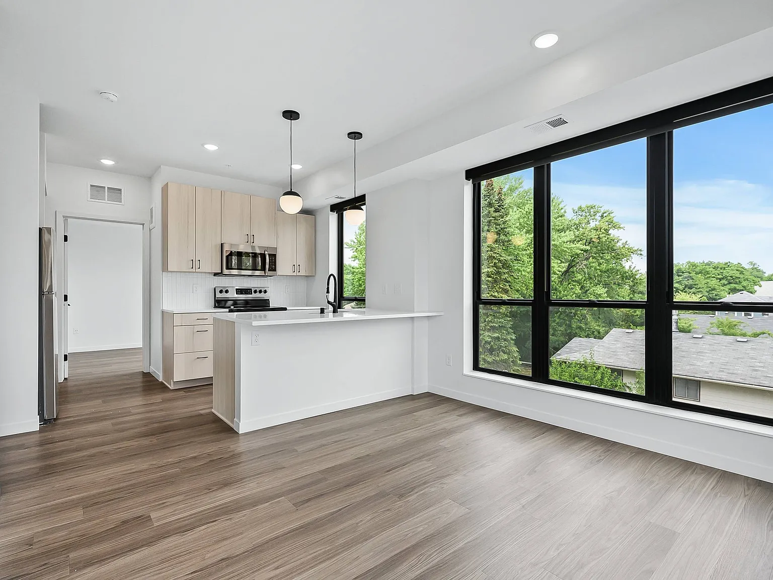 Sawyer Apartments — Photo 3
