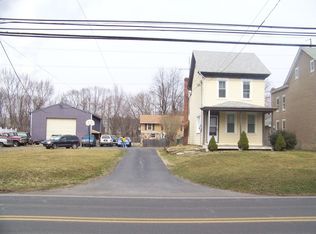 1252 Main St, Linfield, PA 19468