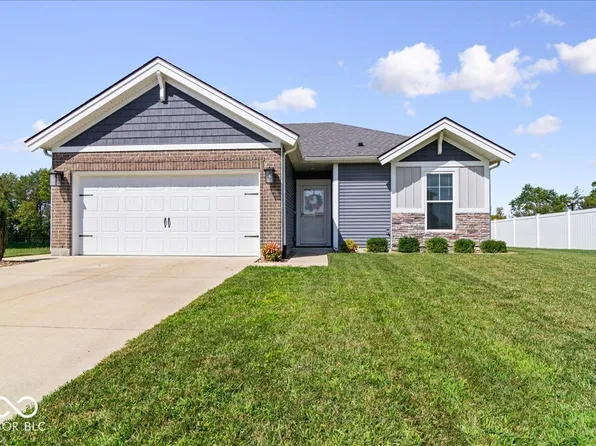 1424 N Niehaus Trl, Huntingburg, IN 47542