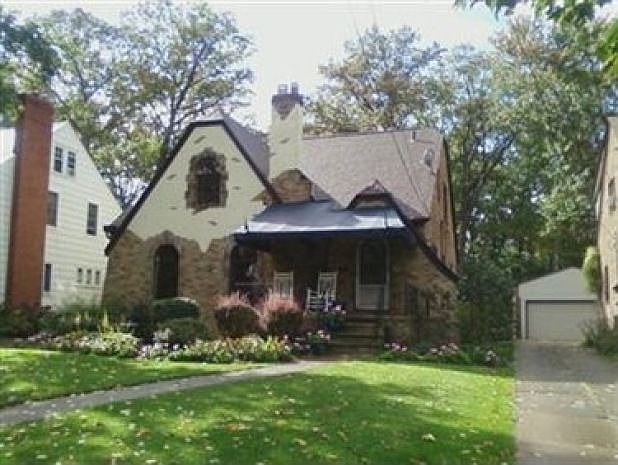 1st image of 2372 Woodward Ave