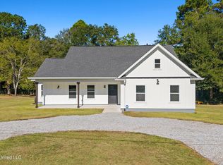 19085 E Highland Dr, Saucier, MS 39574