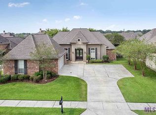 8910 Glenfield Dr, Baton Rouge, LA 70809