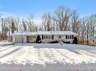 13 Gardner St, Fitchburg, MA 01420