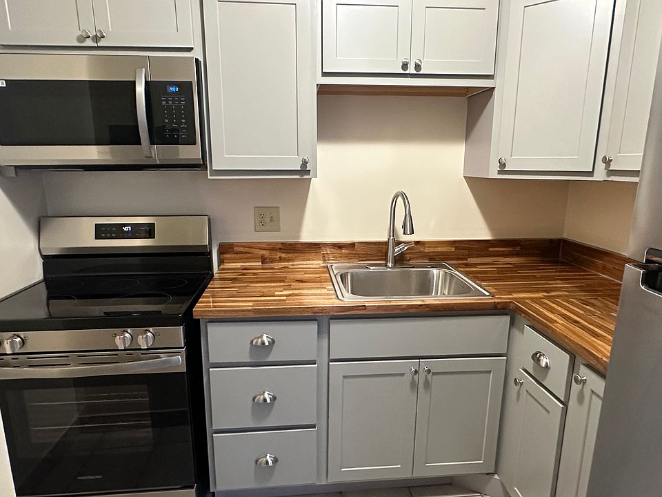 1st image of 2746 Christine Blvd