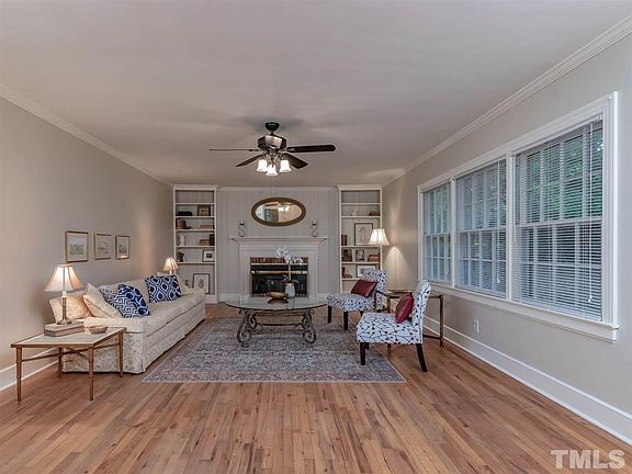 4th image of 3507 Eastis Dr