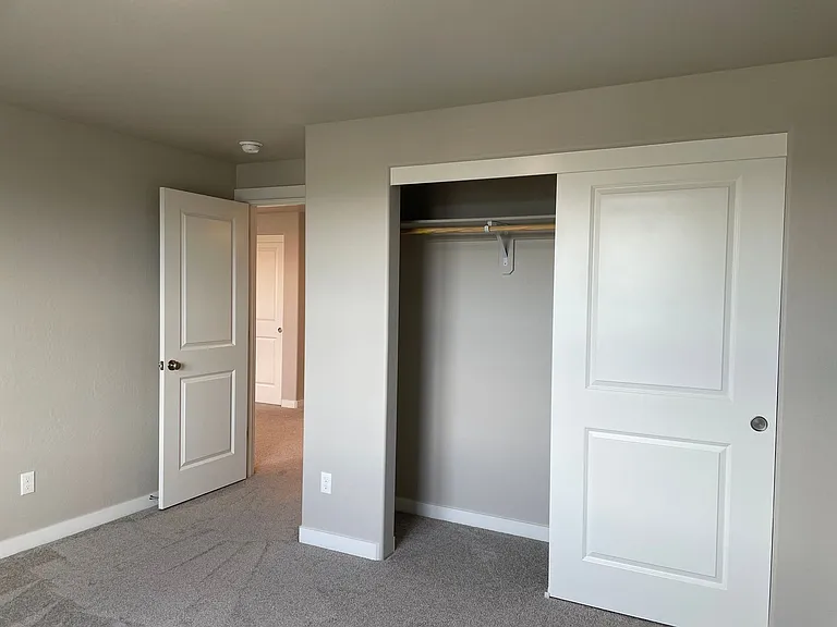 1131 Rutherford Dr — Photo 29