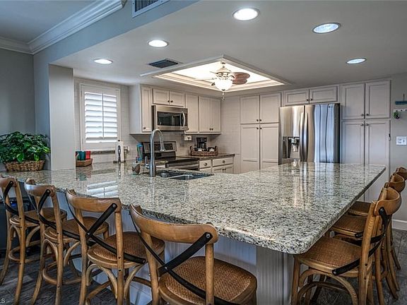 5th image of 3350 N Key Dr #614