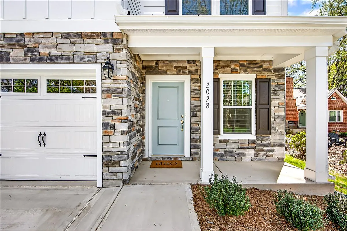 3 bed, 2.5 bath, 1634 sqft, $2,550 — Photo 4